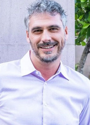 Gérard, 48, years old