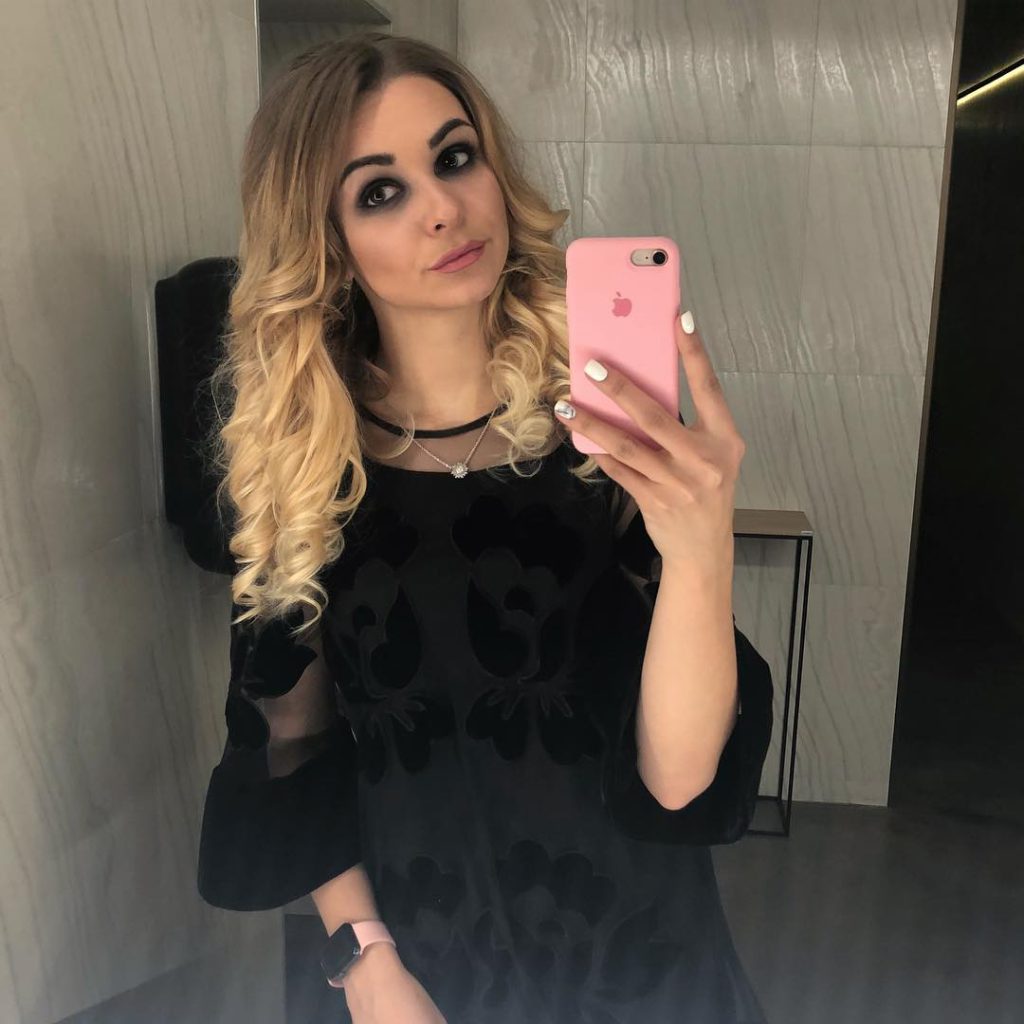 Belle femme blonde