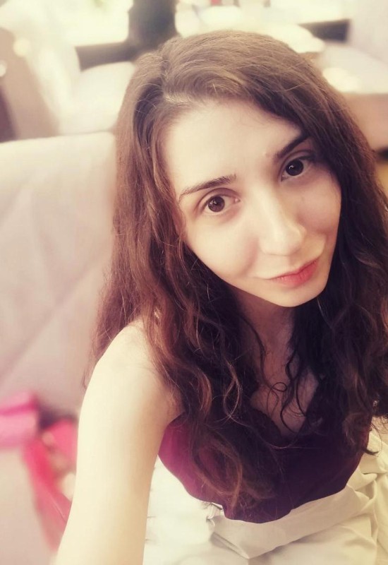 Julia • 34 • Russia