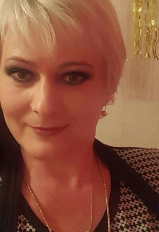 Juliya • 53 • Russie