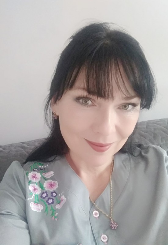 Oksana  • 47 • Украина