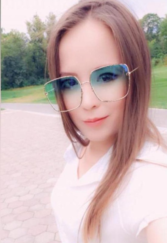 Symbat • 30 • Kazakhstan