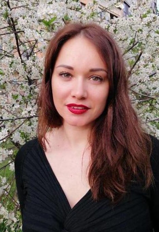 Nataly • 44 • Russie