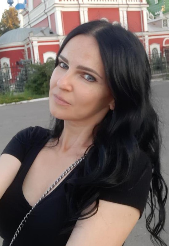 Oksana • 47 • Россия