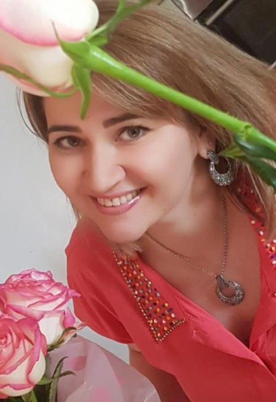 Renata • 44 • Russia