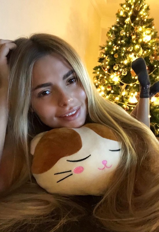 Svetlana • 41 • Ukraine 🇺🇦