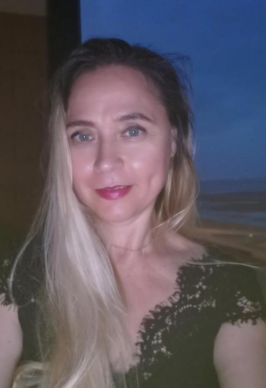 Tina • 51 • France