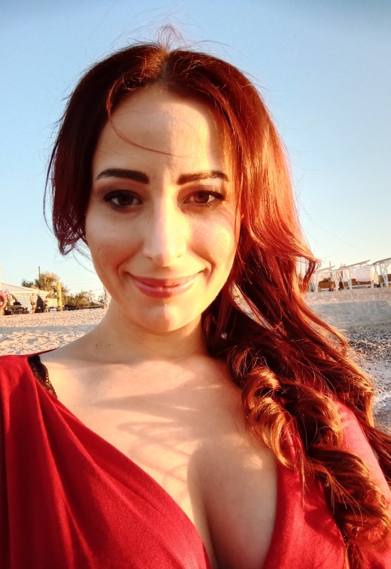 Veronika • 36 • Росія