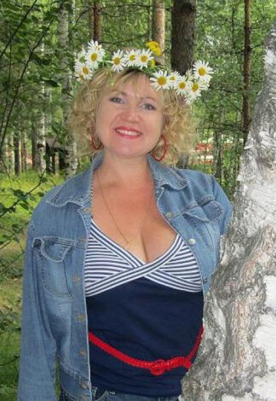 Yana • 57 • Russia