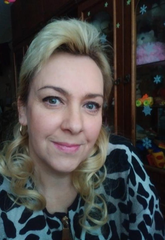 Yulia • 51 • Росія