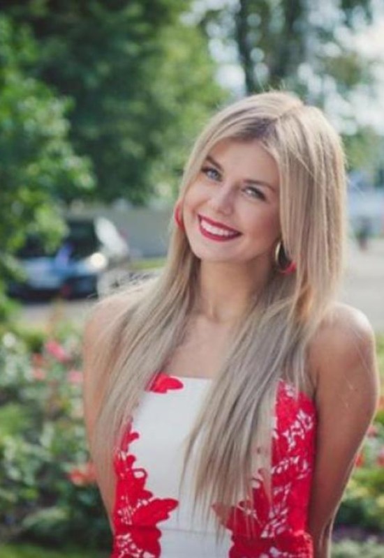 Yuliya • 41 • Ukraine