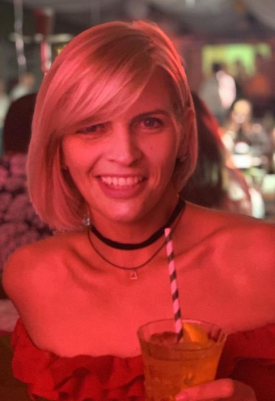 Hanna • 40 • Україна