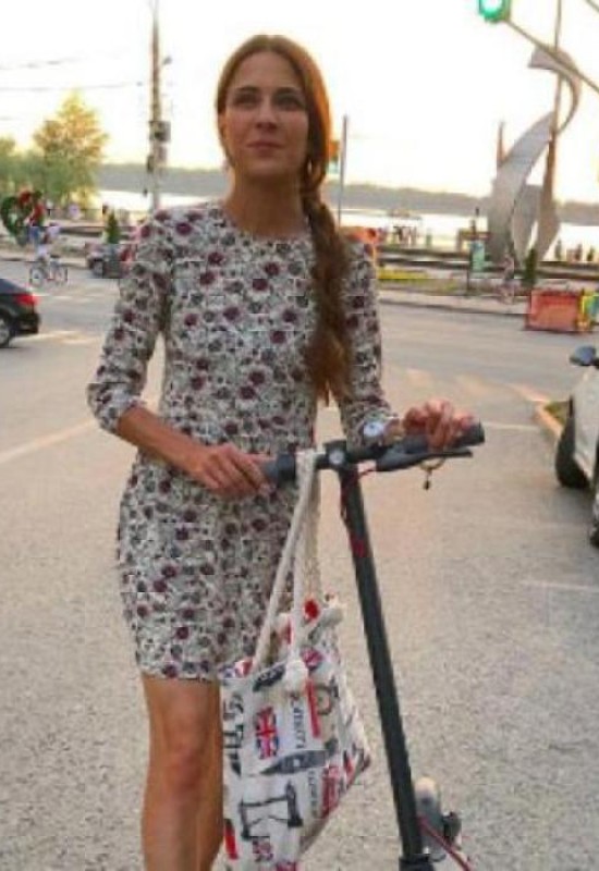 Ekaterina • 40 • Russia