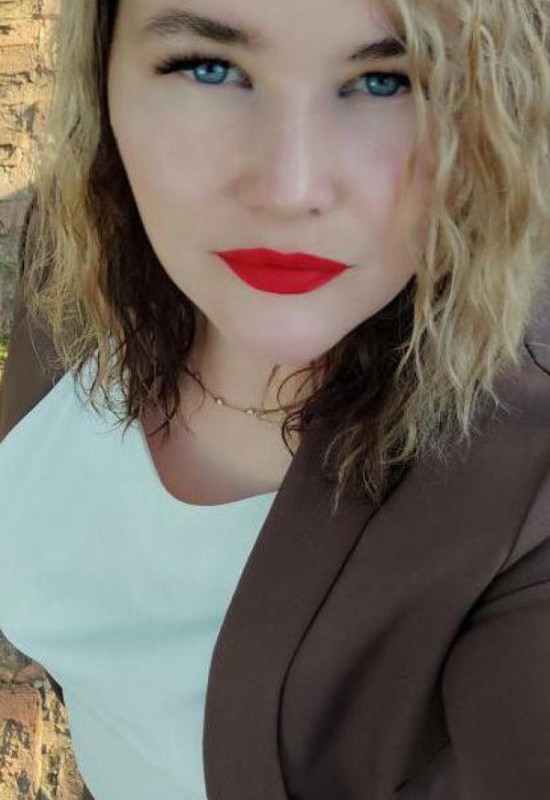 Tonya • 39 • Russie