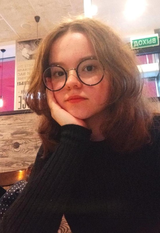 Angelina • 22 • Russia