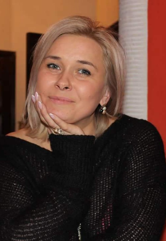 Natalia • 50 • France