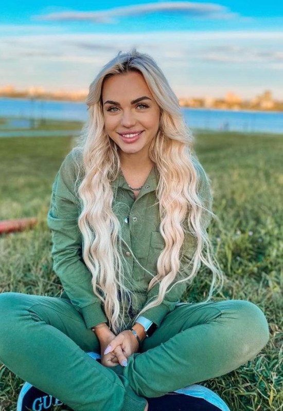 Valeriya • 35 • Россия