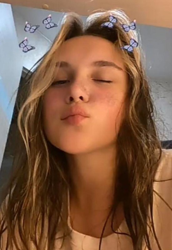 Veronika • 21 • Украина