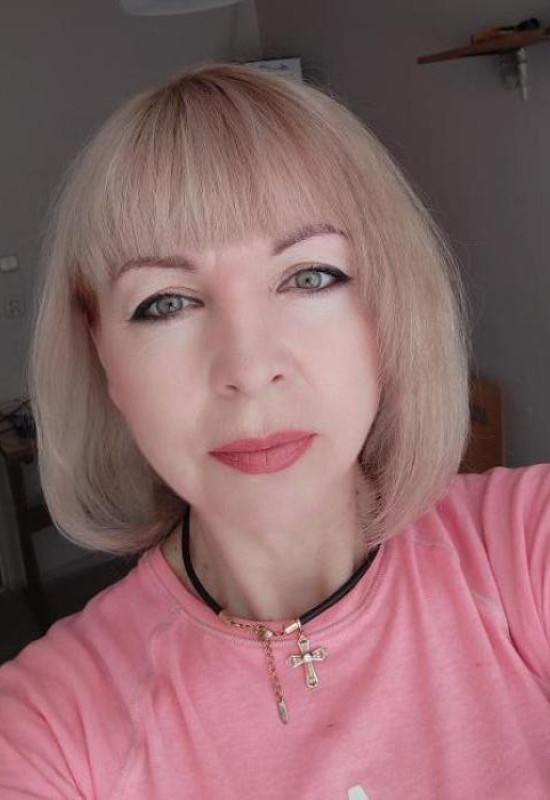 Inna • 51 • Pologne