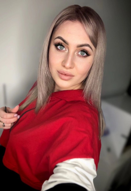 Inna • 38 • Lettonie