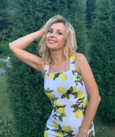 Tatiana, 43