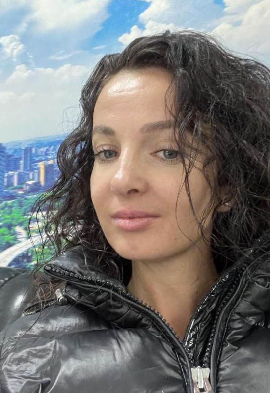 Ljudmila • 42 • Ukraine