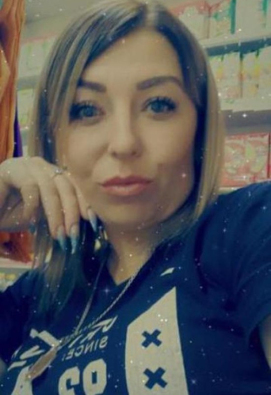 Elena • 42 • Росія