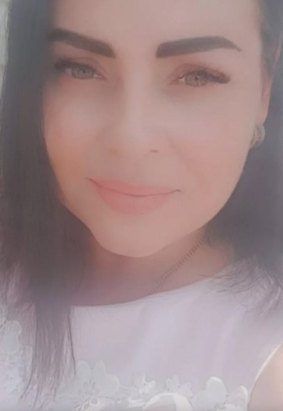 Yuliya • 43 • Ukraine