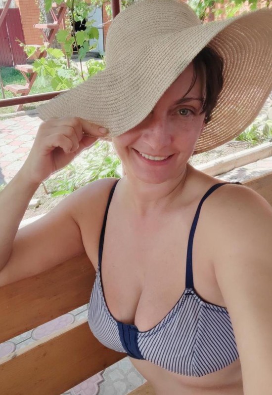 Tatiana • 49 • Росія