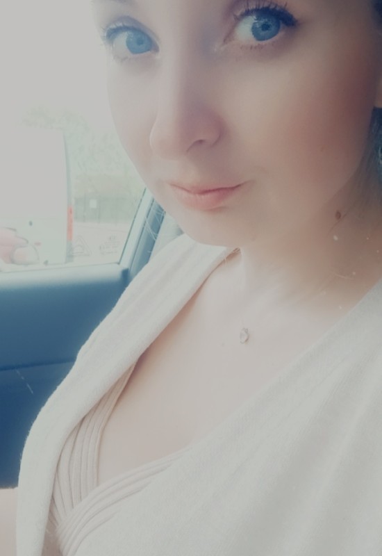 Taya • 24 • Russia