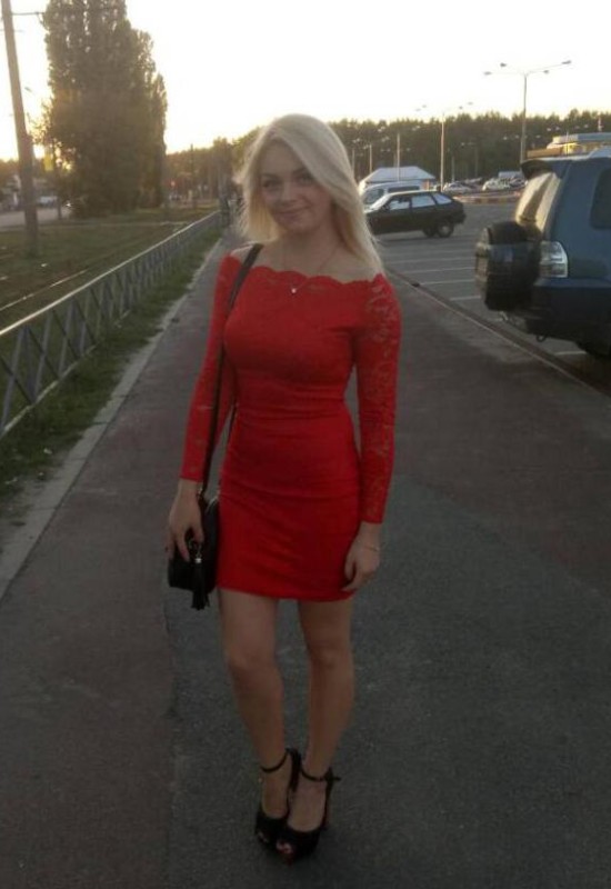 Anastasia • 25 • Ukraine 🇺🇦