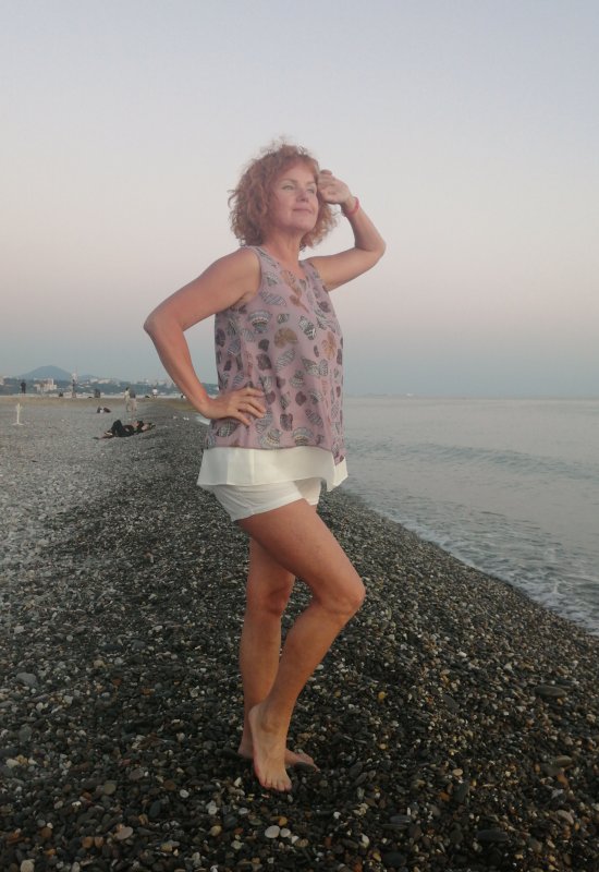 Natalie • 61 • Russie