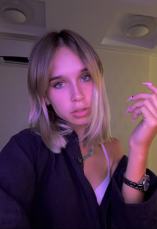 Kira • 23 • Россия