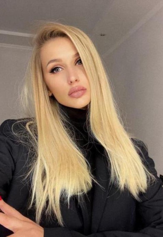 Anna  • 35 • Білорусь