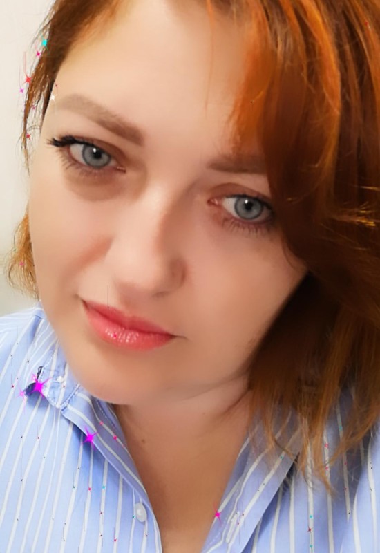 Ekaterina • 46 • Russie