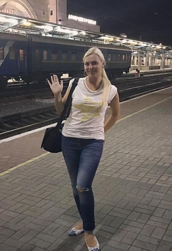 Olenka • 38 • Ukraine 🇺🇦