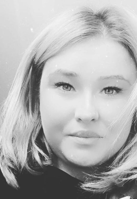 Inna • 28 • Ukraine