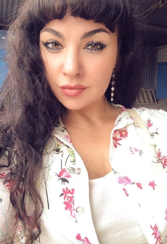 Tanya • 39 • Finlande