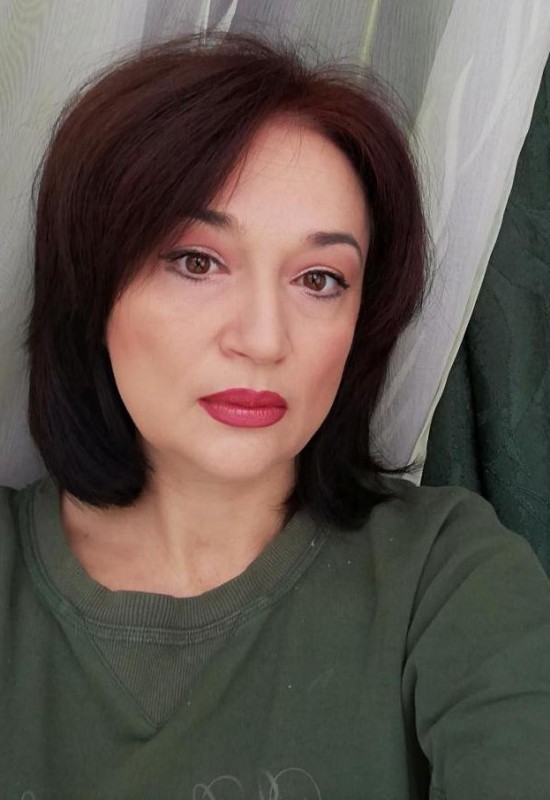 Anna • 50 • Russia