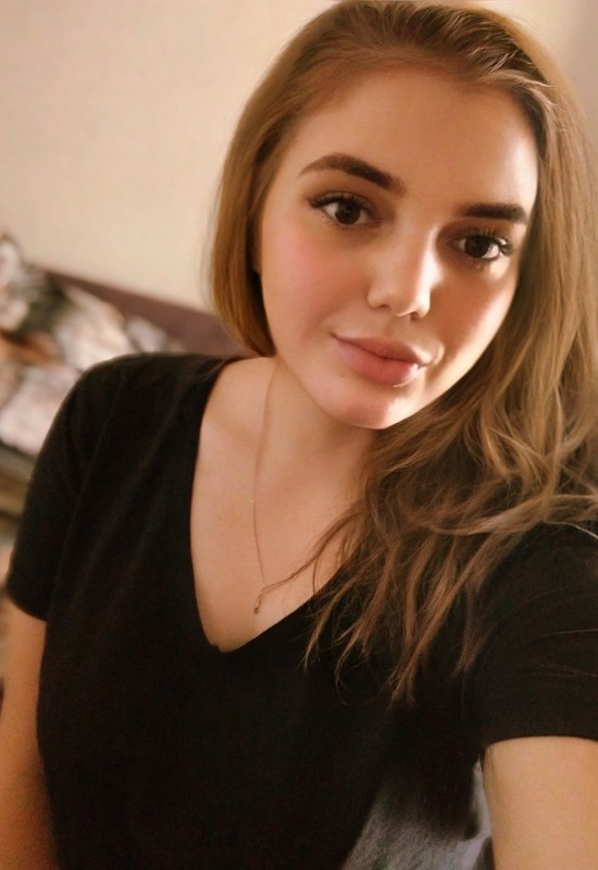 Anastasia  • 26 • Ukraine 🇺🇦