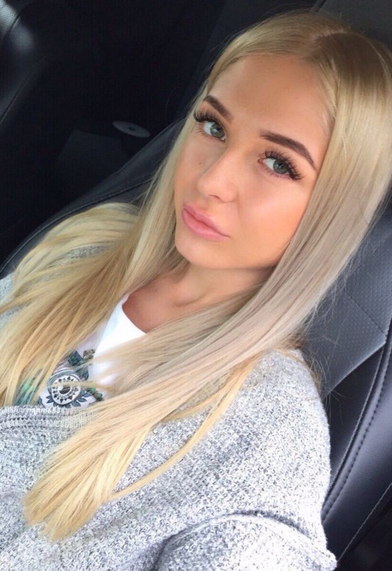 Angelina • 24 • Russia