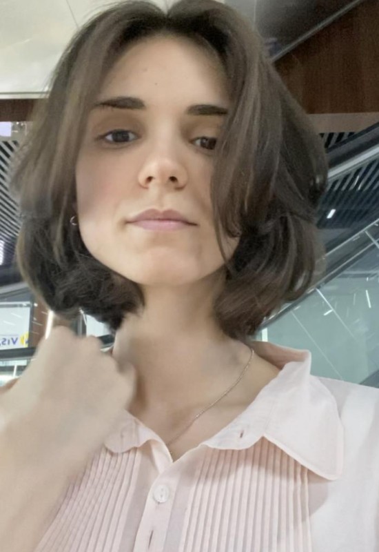 Angelika  • 30 • Russie