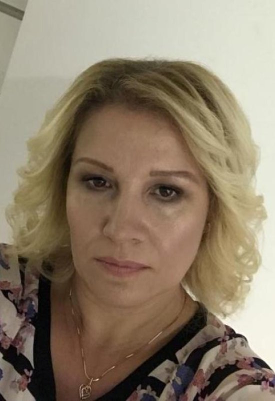 Irina • 53 • Russie