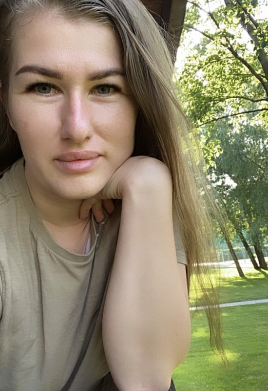 Julya • 41 • Україна