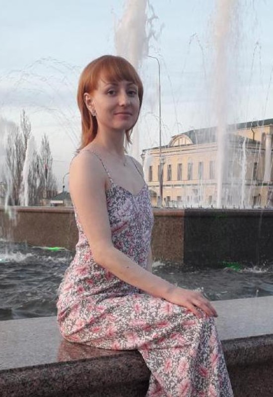 Ekaterina • 40 • Russia