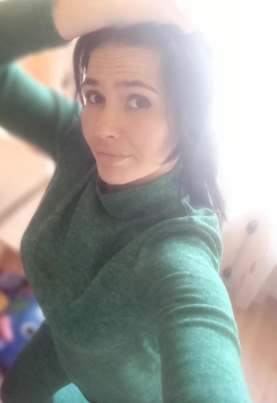 Victoria • 40 • Ukraine