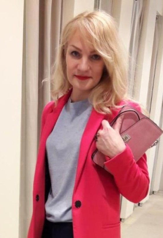 Nataliya • 48 • Russie