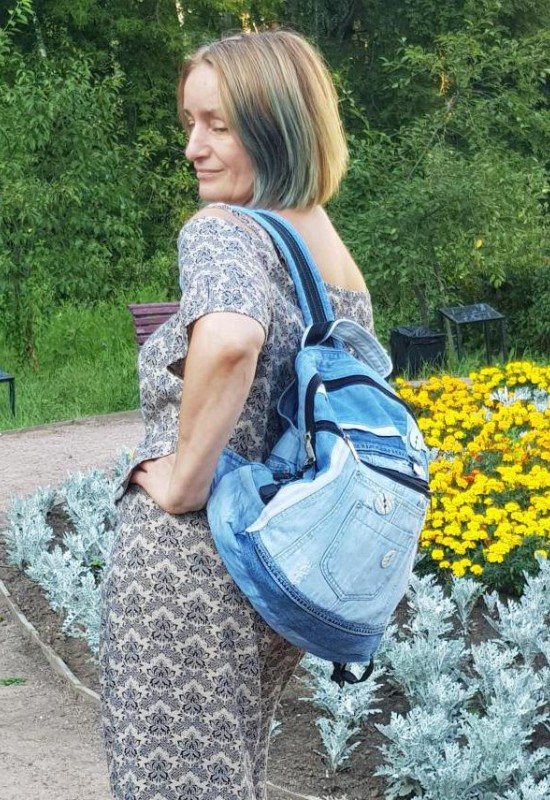 Olga • 49 • Russia
