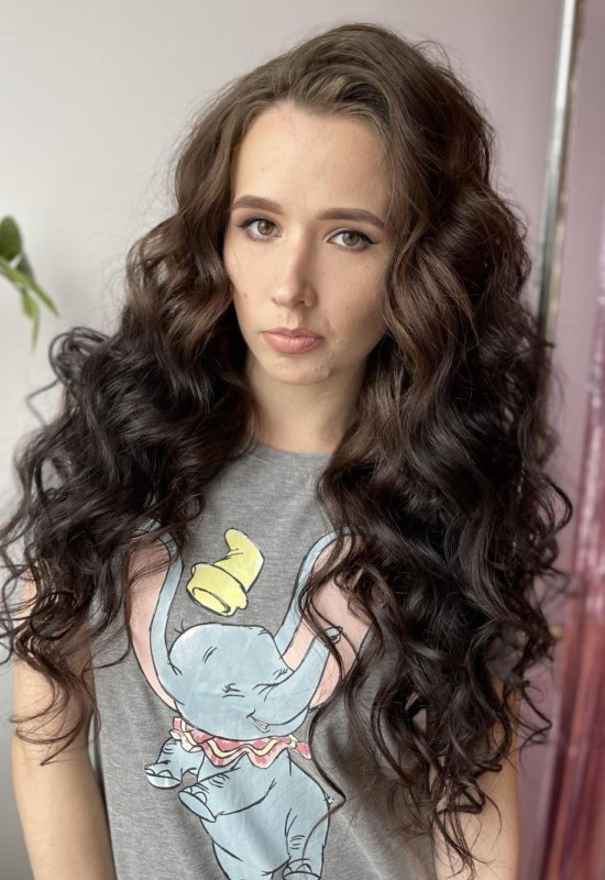 Anna • 29 • Ukraine