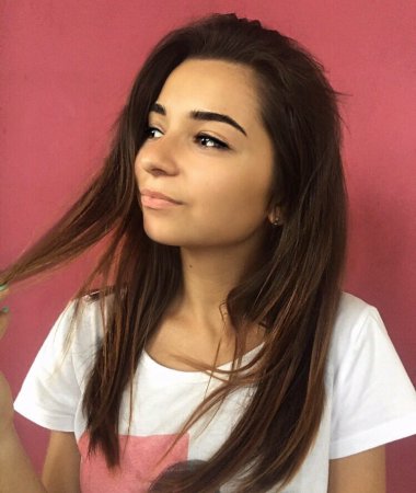 Vladislava, 26